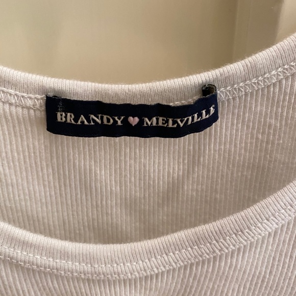 White Brandy Melville tank top with American flag - Picture 5 of 5